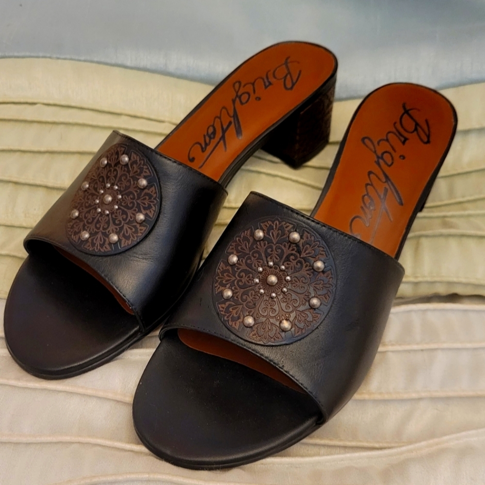 Brighton heeled flats